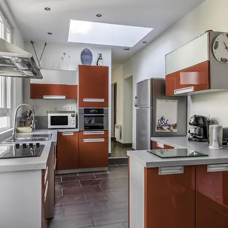 Holiday home « Les Libellules » Pour 8 Personnes *